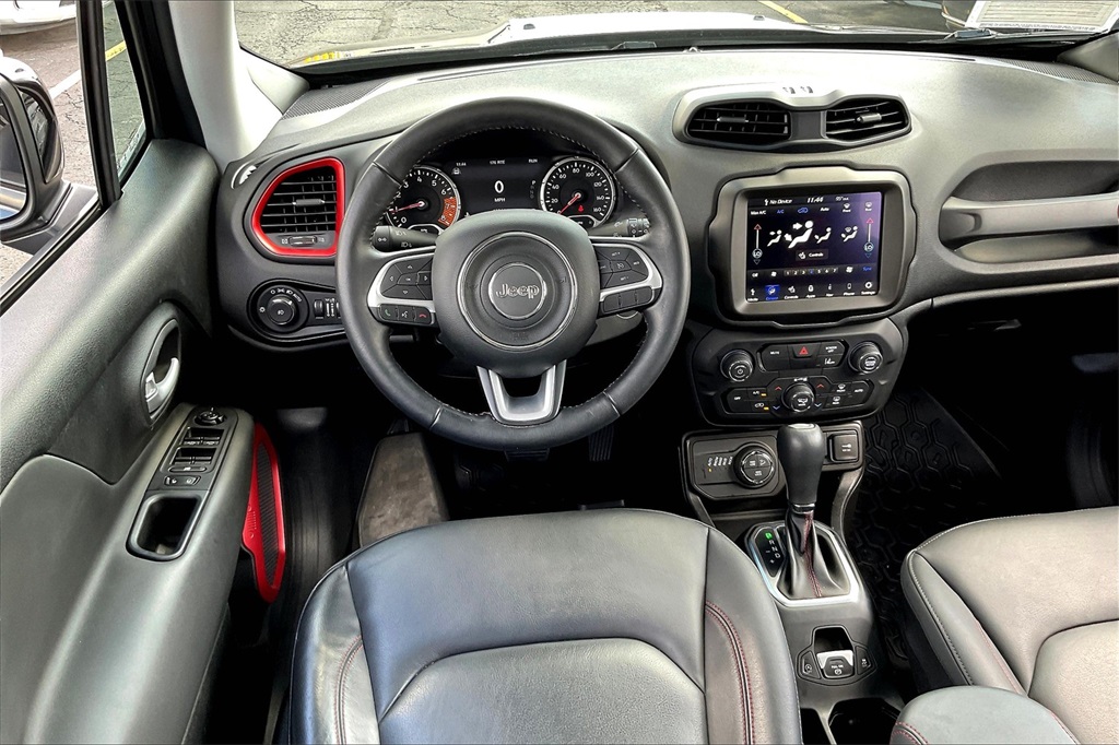 2023 Jeep Renegade Trailhawk photo 4
