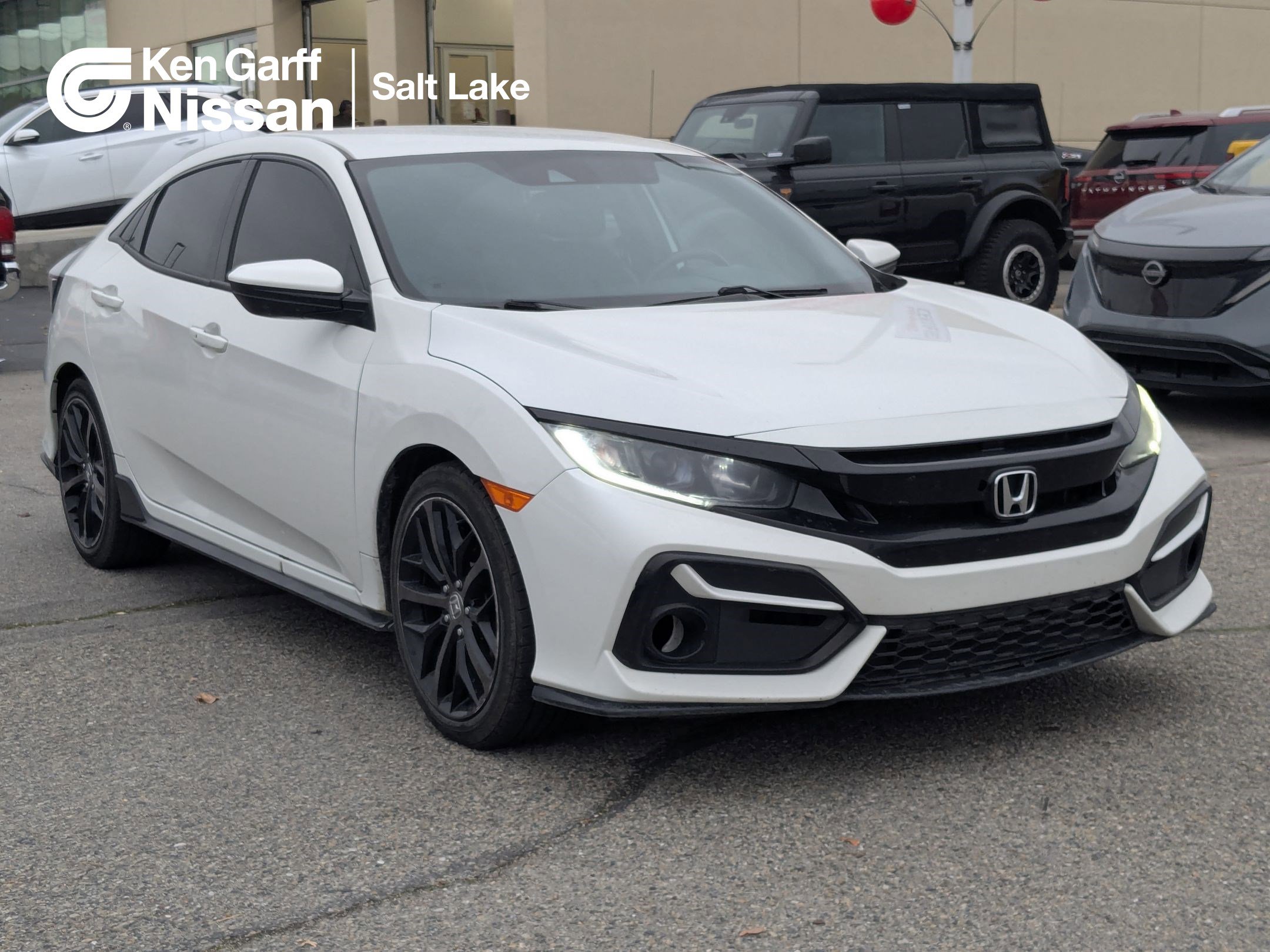 2021 Honda Civic Hatchback Sport's photo