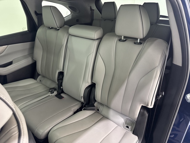 2023 Acura MDX Advance SH-AWD photo 16