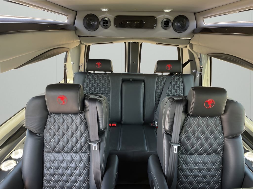 2025 Gmc Savana Cargo 2500 photo 16