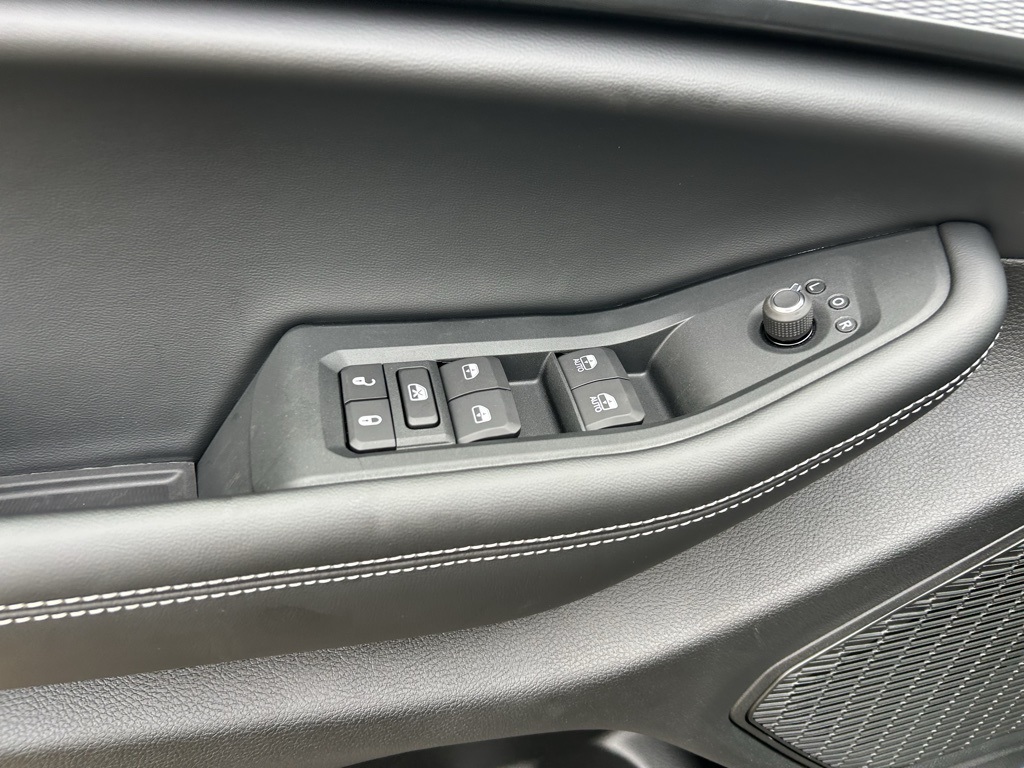 2025 Jeep Grand Cherokee Laredo X photo 11