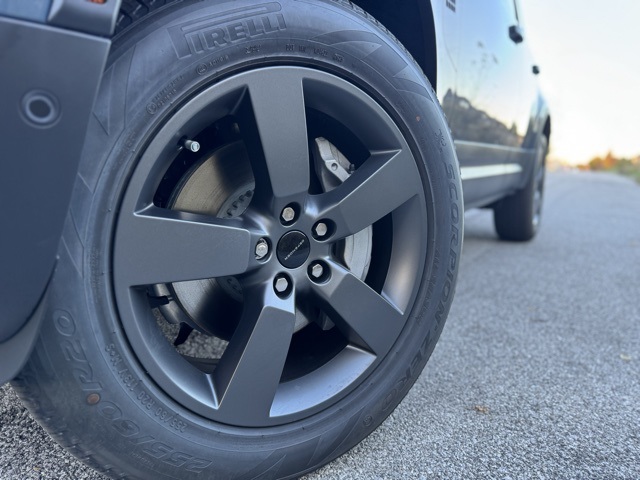 2026 Land Rover Defender 110 S photo 2