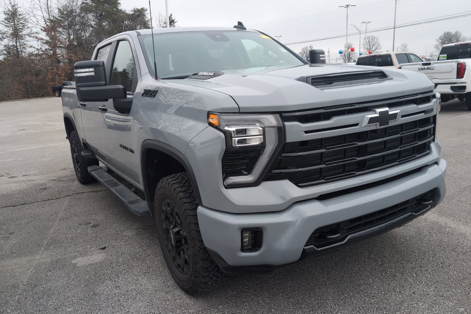 2024 Chevrolet Silverado 2500HD LT photo 3