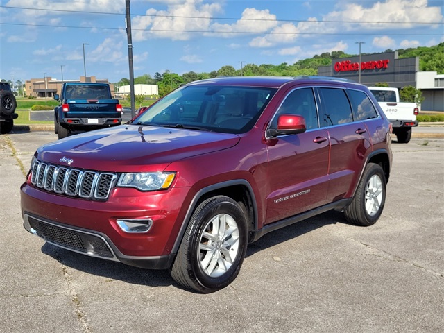 2018 Jeep Grand Cherokee Laredo photo 3