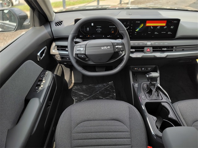 2025 Kia K4 EX photo 21