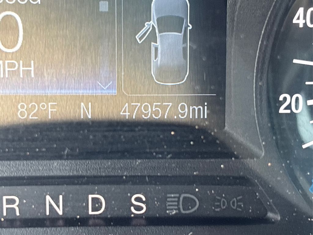 2015 Ford Edge SEL photo 19