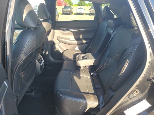 2024 Infiniti QX50 Luxe photo 16