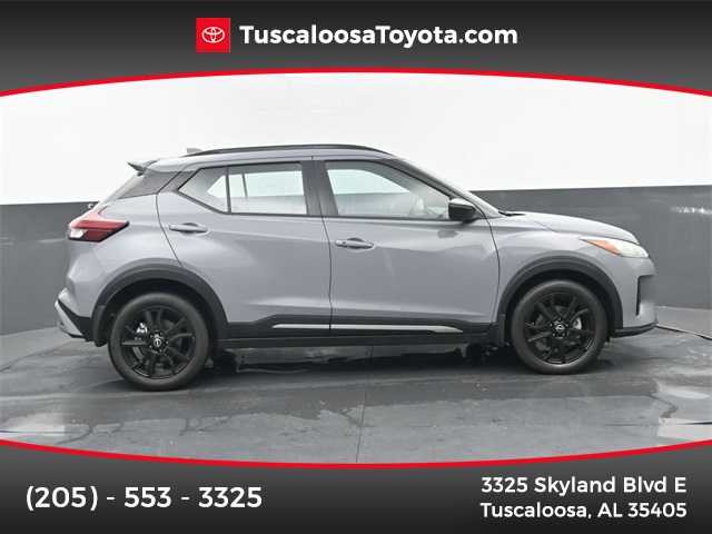 2024 Nissan Kicks SR's photo