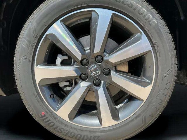 2025 Honda Pilot Touring photo 37
