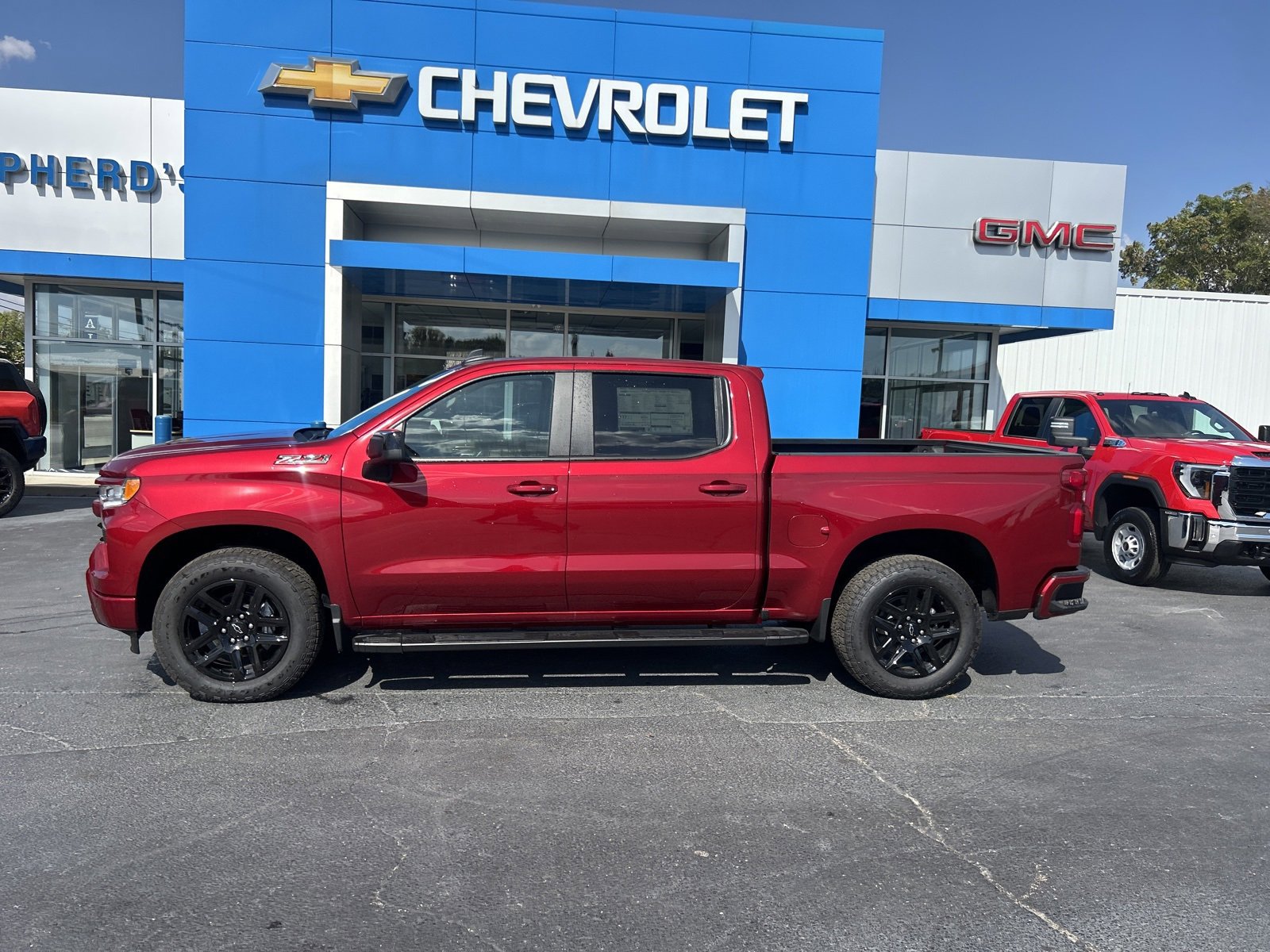 2026 Chevrolet Silverado 1500 RST photo 3