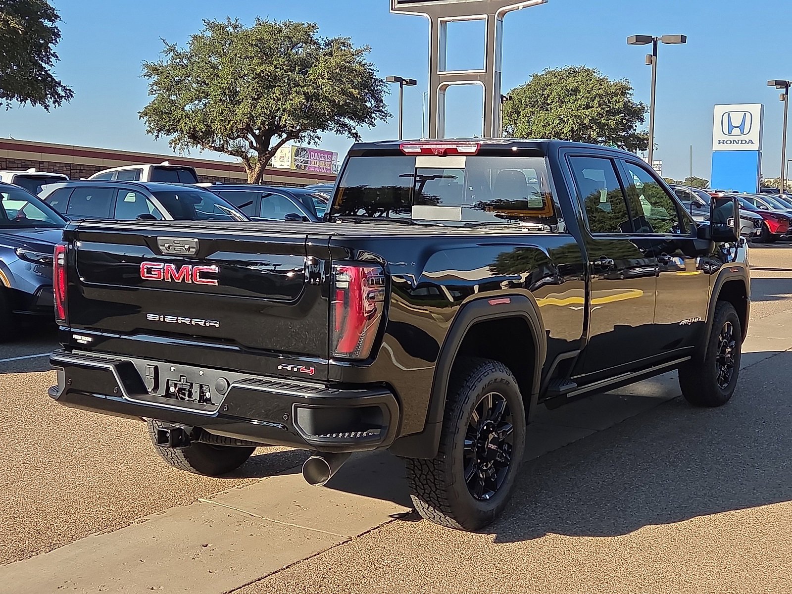 2025 Gmc Sierra 2500 HD AT4 photo 4