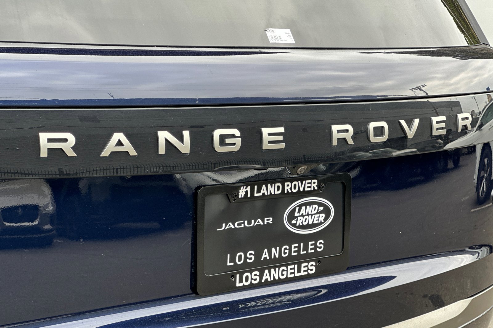 2023 Land Rover Range Rover SE photo 13
