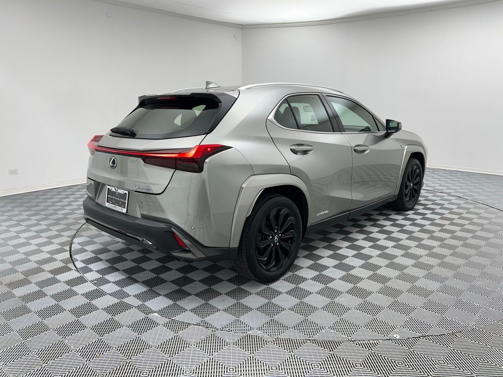 2022 Lexus UX 250h F SPORT photo 4