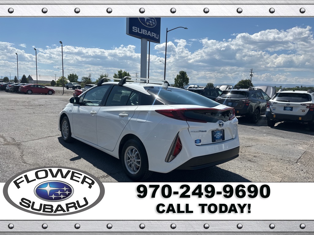 2018 Toyota Prius Prime Plus photo 4