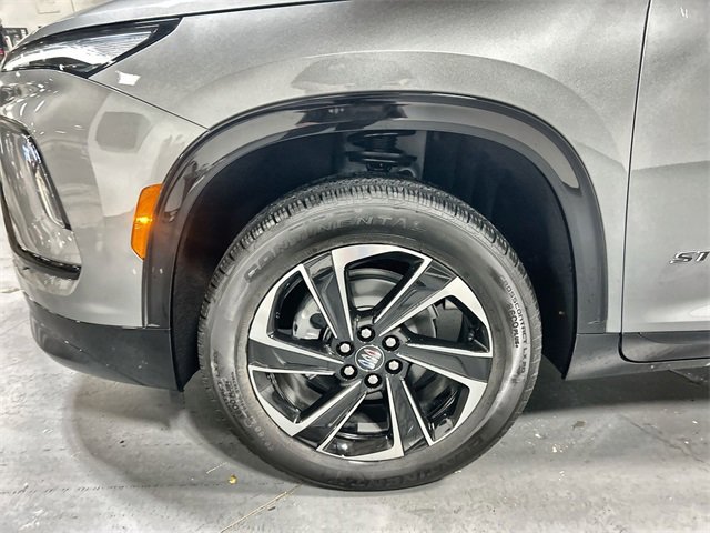 2026 Buick Enclave Sport Touring photo 17