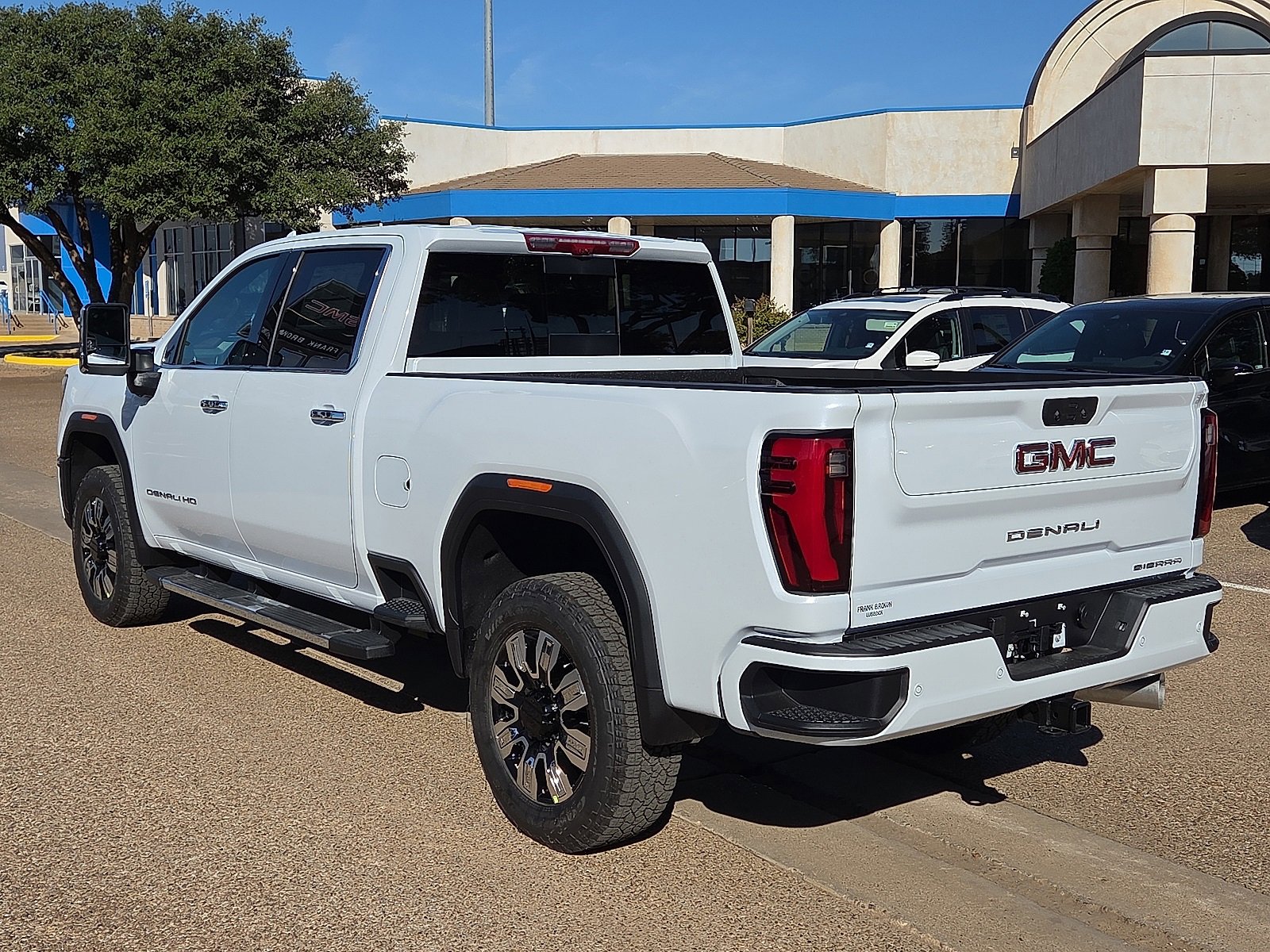 2026 Gmc Sierra 2500 HD Denali photo 3