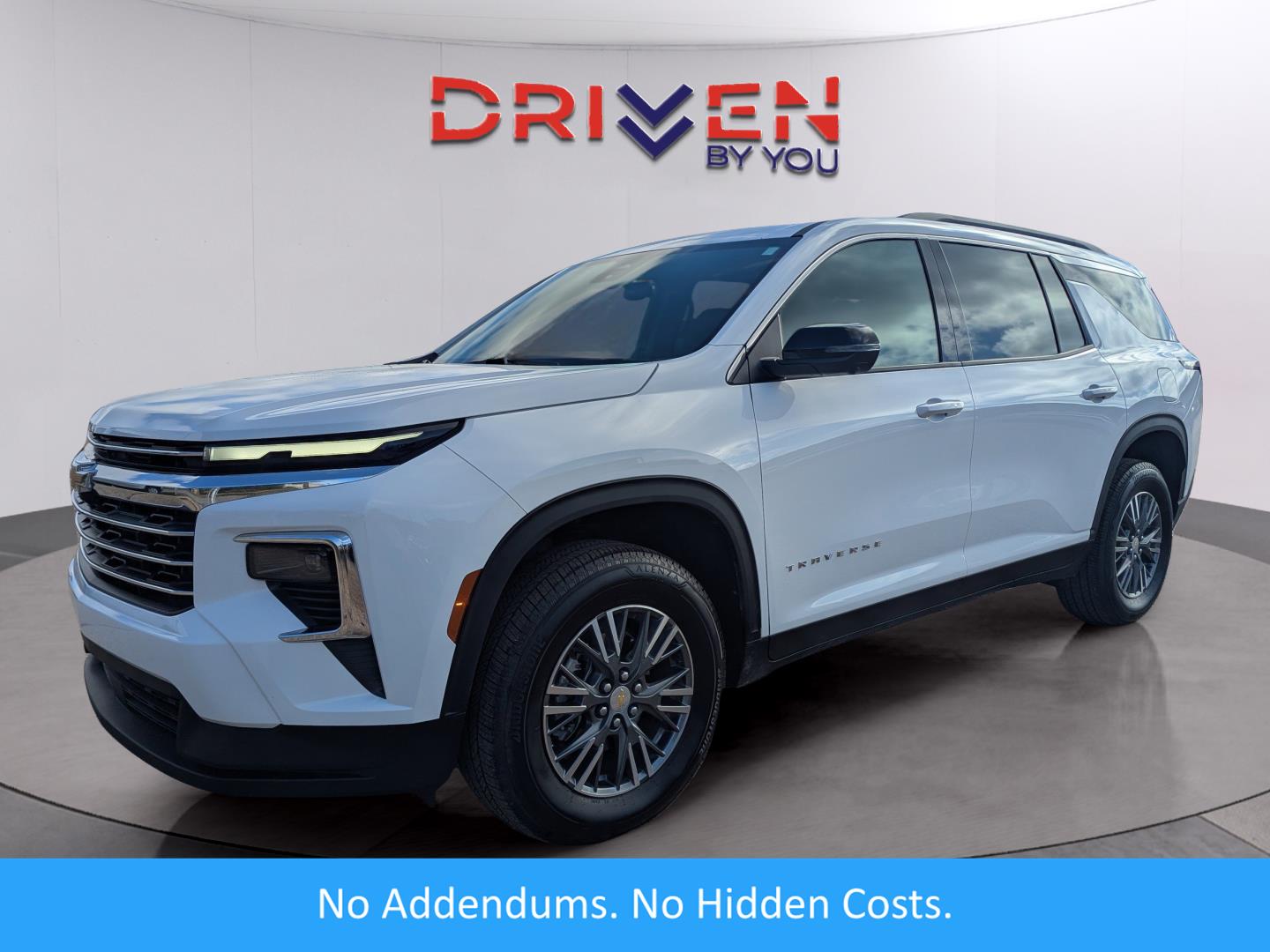 2025 Chevrolet Traverse LT's photo