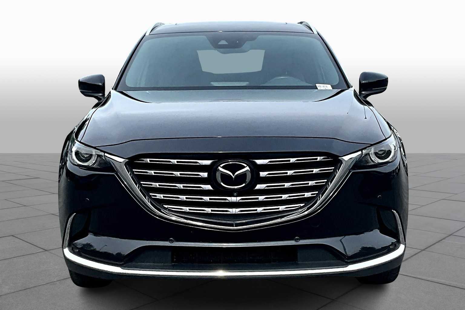 2022 Mazda CX-9 Signature photo 3