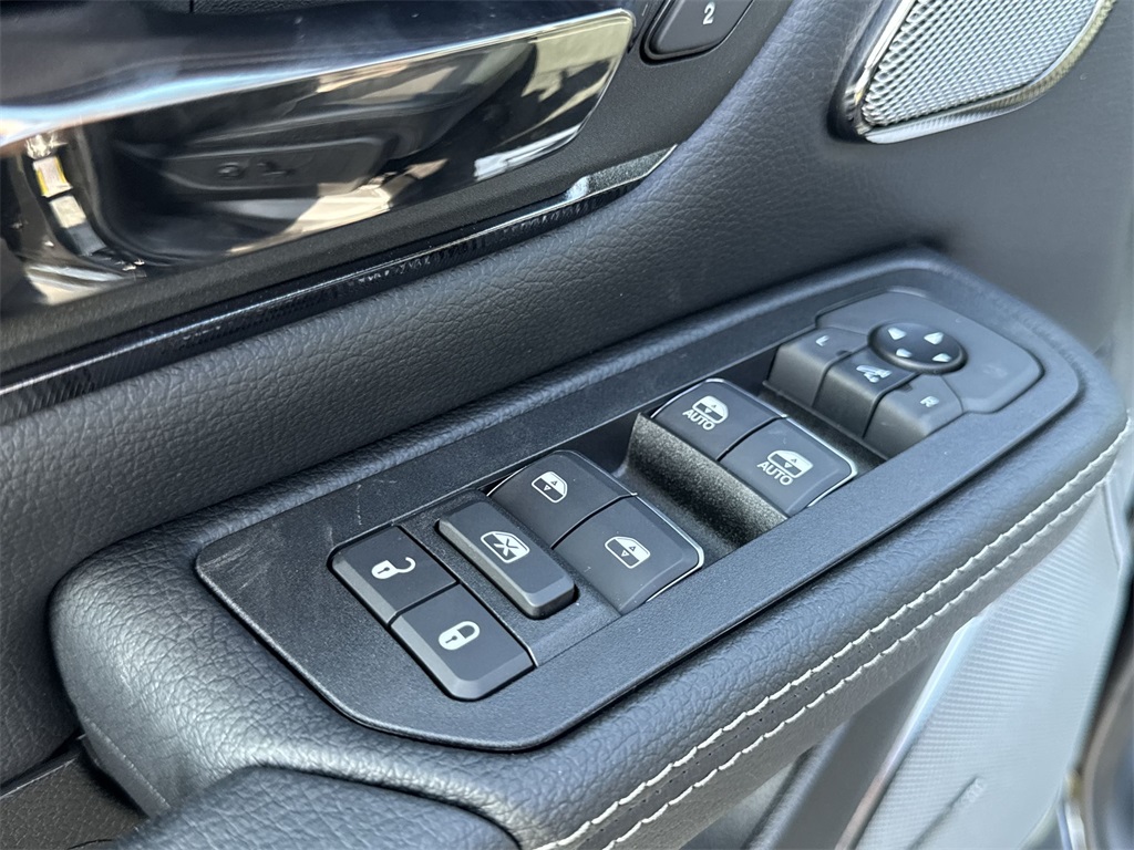 2026 Ram 1500 Rebel photo 18