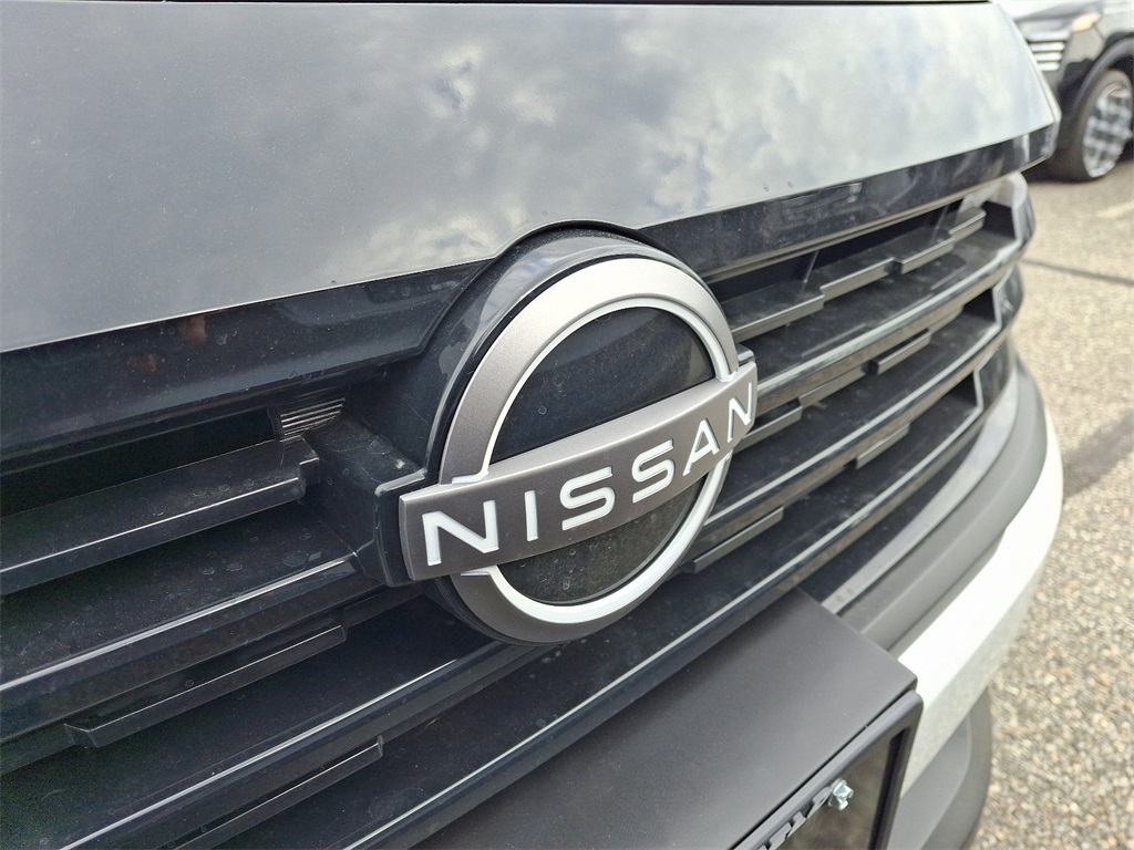 2025 Nissan Kicks SV photo 4