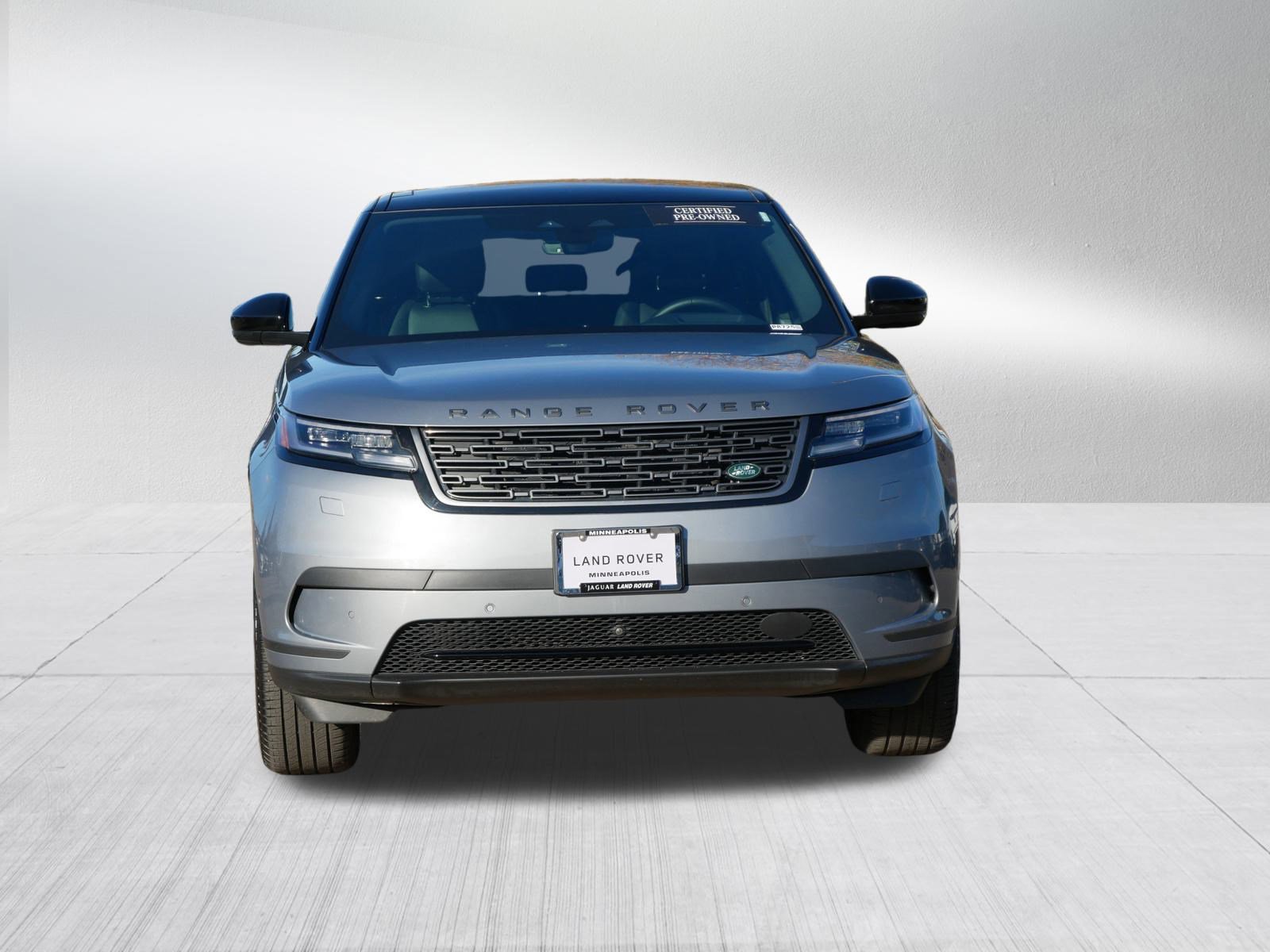 2025 Land Rover Range Rover Velar S photo 2
