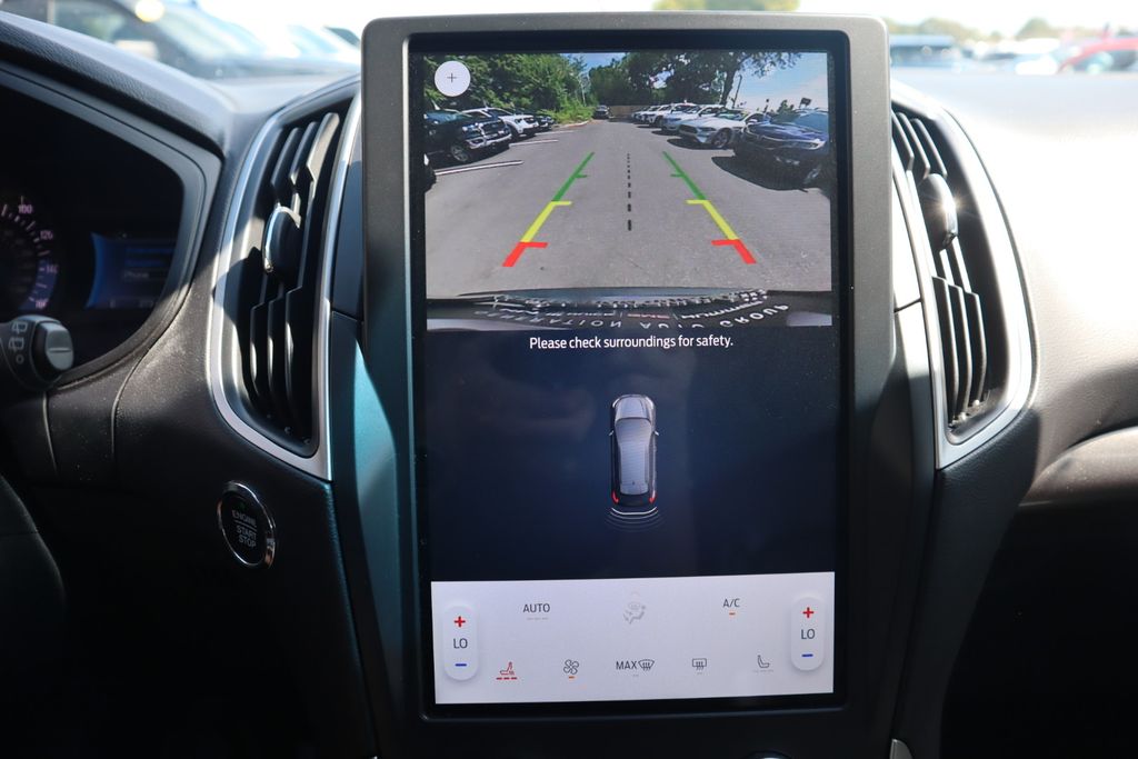 2024 Ford Edge SEL photo 21