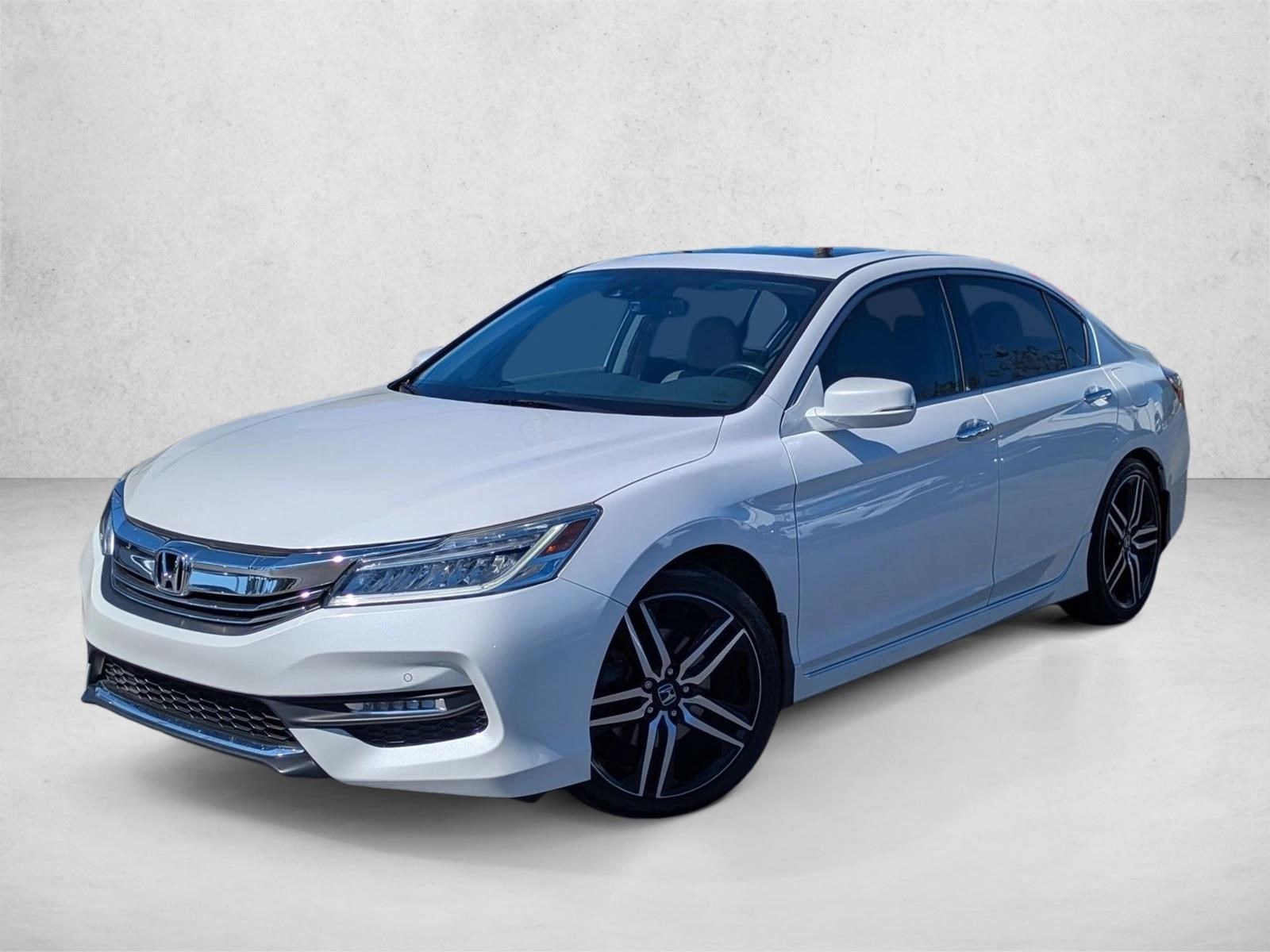 2016 Honda Accord Touring's photo