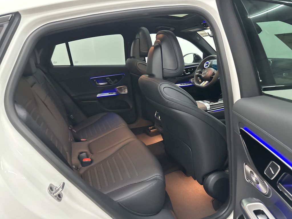2026 Mercedes Benz GLC 300 4MATIC photo 18