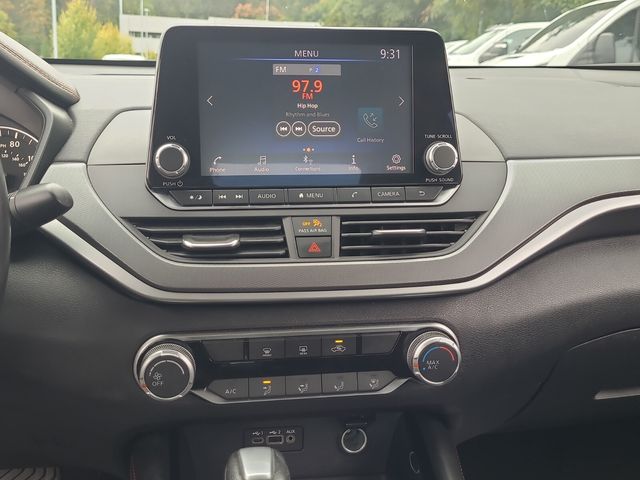 2024 Nissan Altima 2.5 SR photo 11