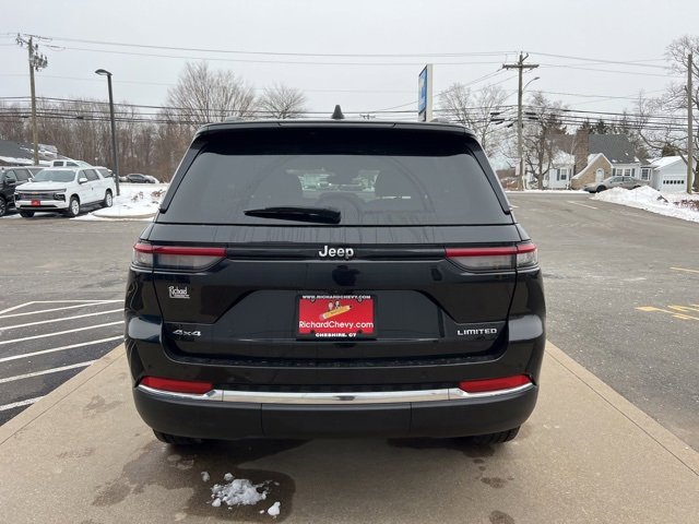 2023 Jeep Grand Cherokee Limited photo 4