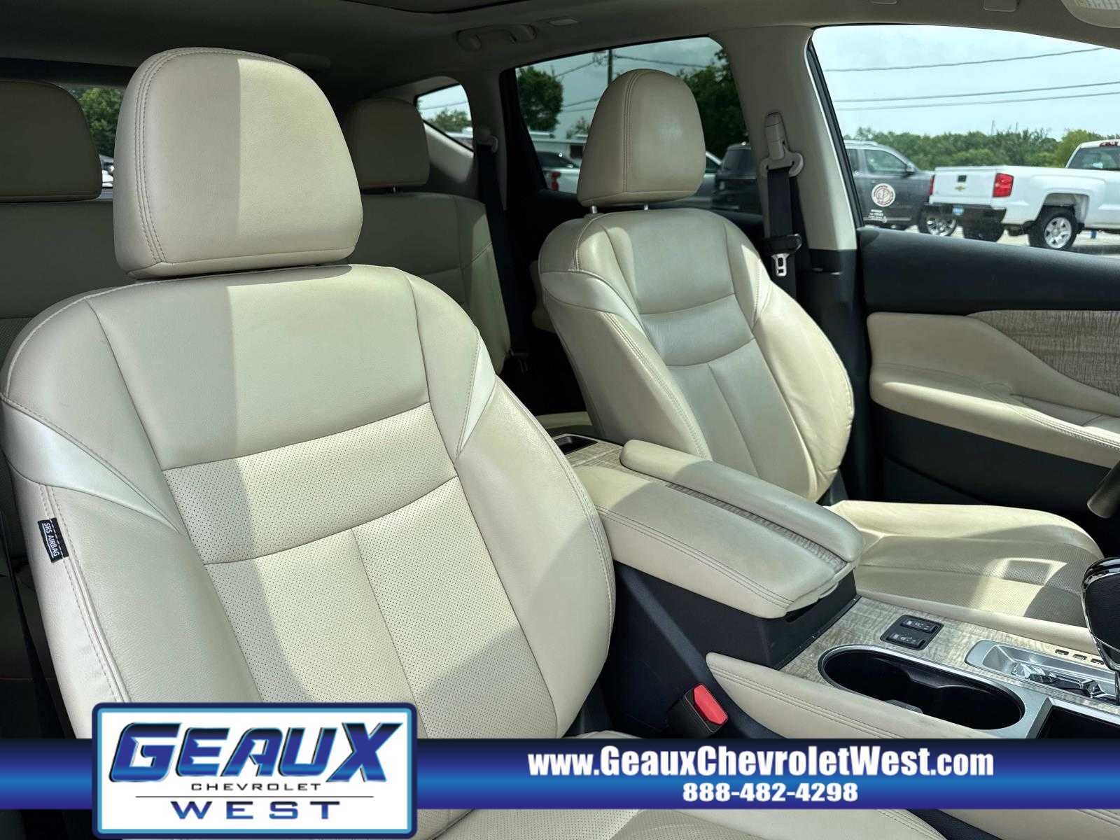 2023 Nissan Murano SL photo 23