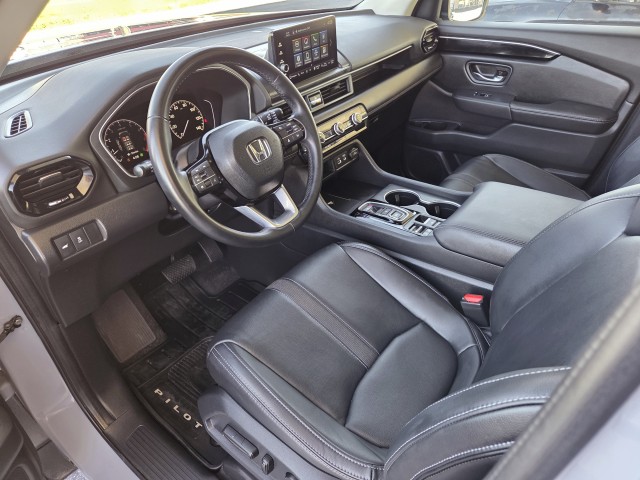 2023 Honda Pilot Touring photo 10