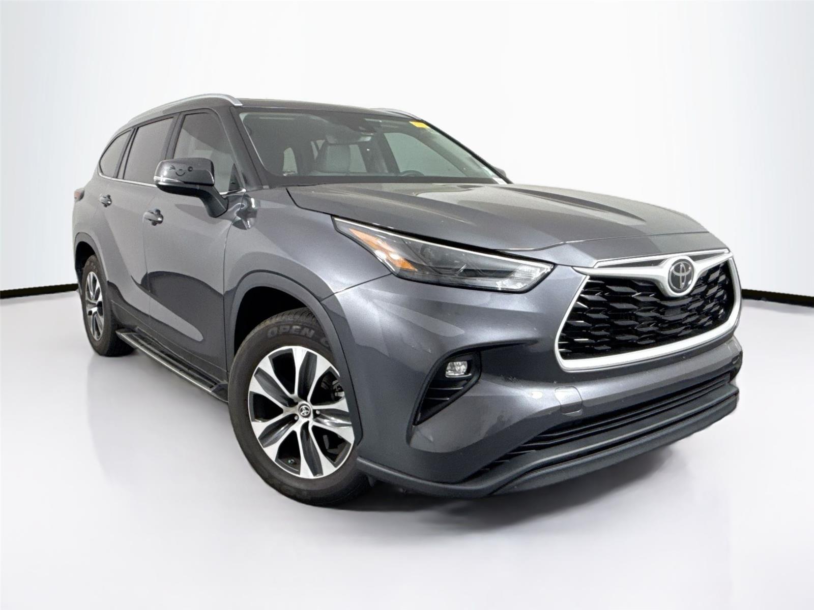 2024 Toyota Highlander XLE photo 4