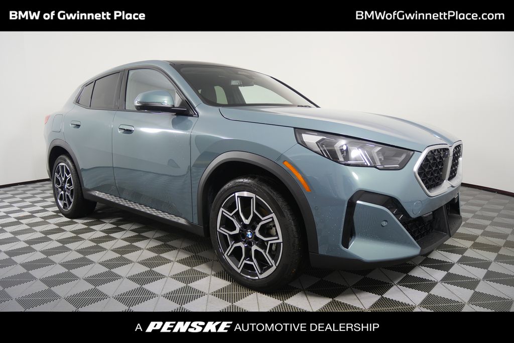 2025 BMW X2 28i's photo