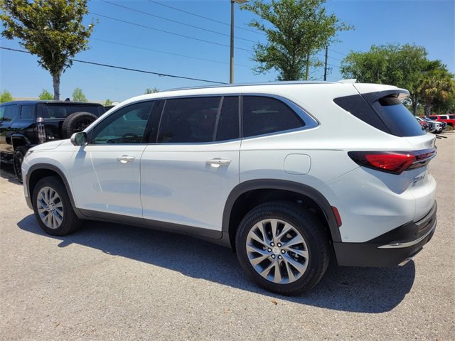 2025 Buick Enclave Preferred photo 8