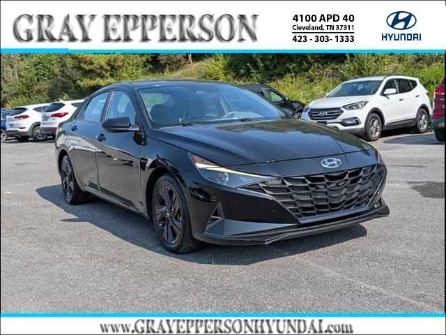 2023 Hyundai Elantra SEL's photo