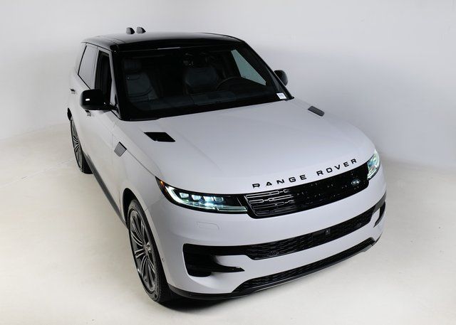 2025 Land Rover Range Rover Sport SE photo 25