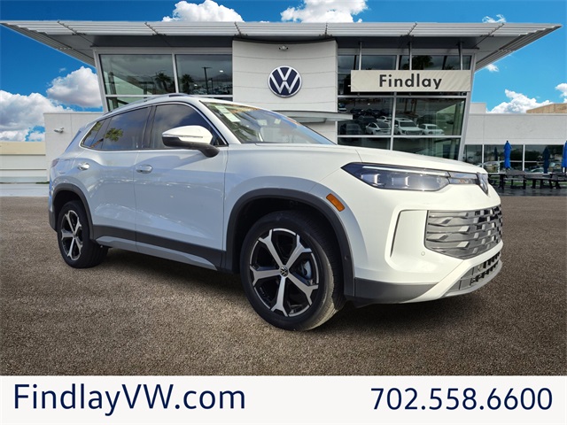 2025 Volkswagen Tiguan SE's photo