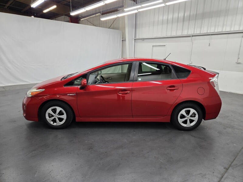 2015 Toyota Prius Two photo 2