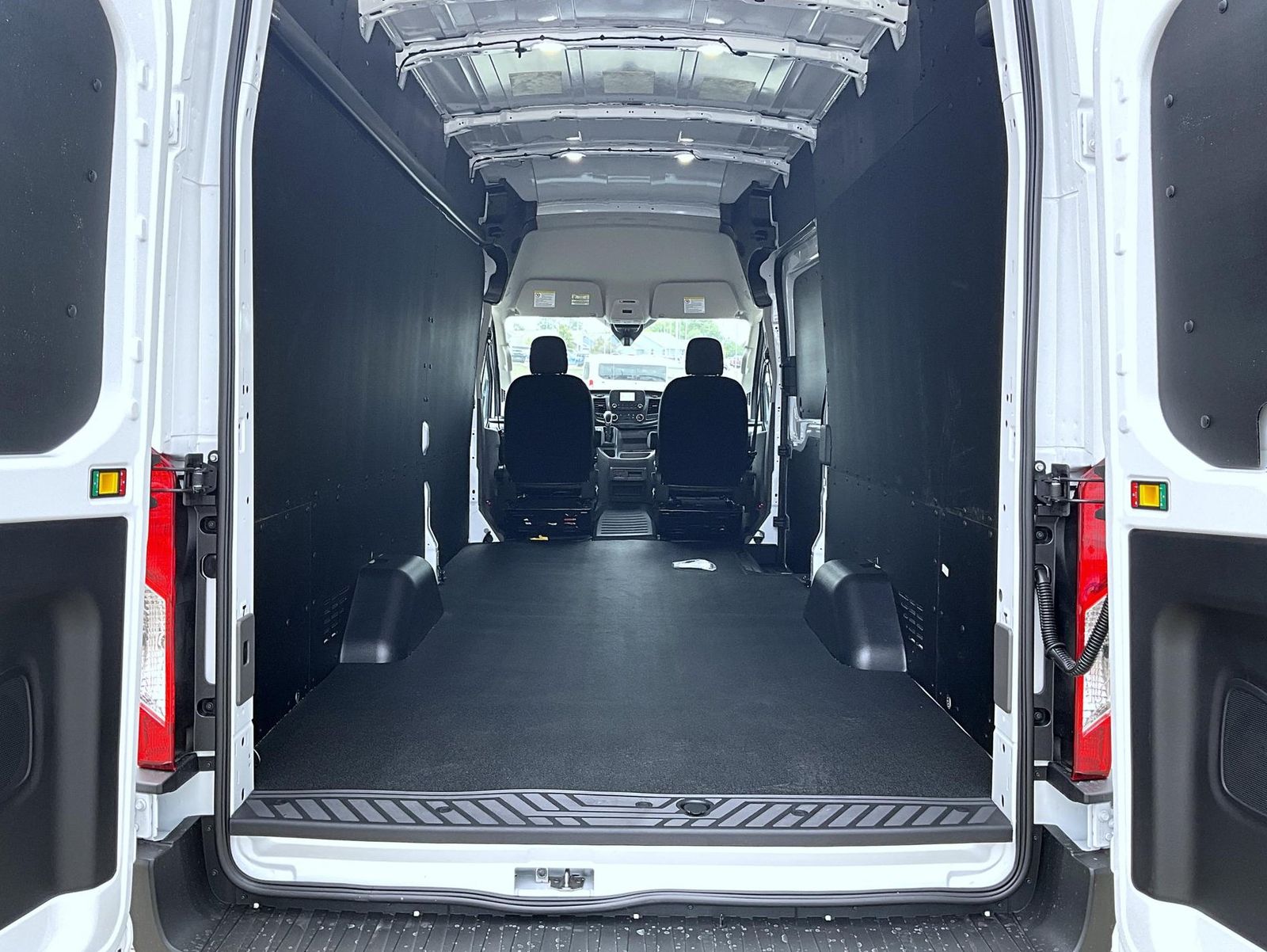 2025 Ford Transit photo 8