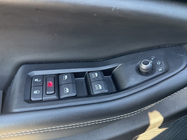 2023 Jeep Grand Cherokee Laredo photo 10