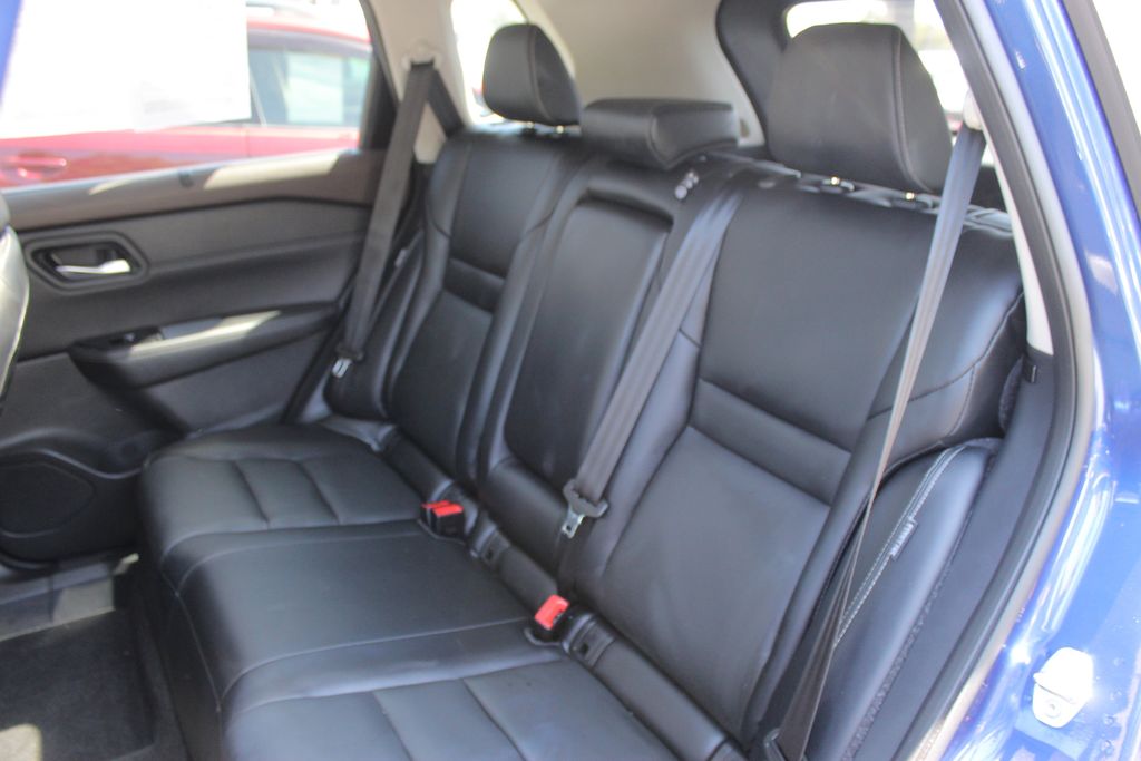 2023 Nissan Rogue SL photo 13