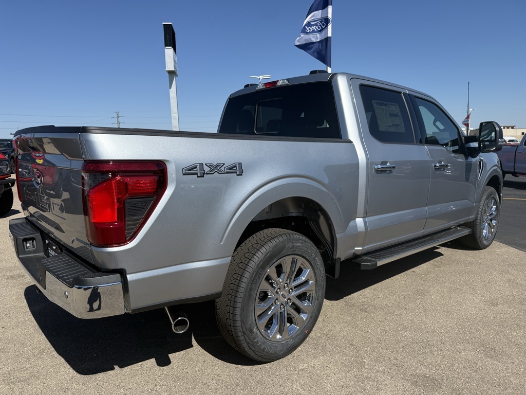 2025 Ford F-150 XLT photo 4