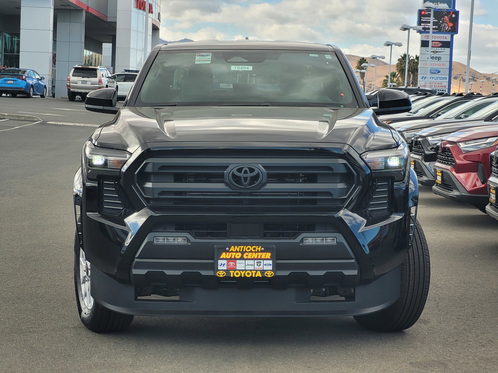 2025 Toyota Tacoma SR5 Double Cab photo 2