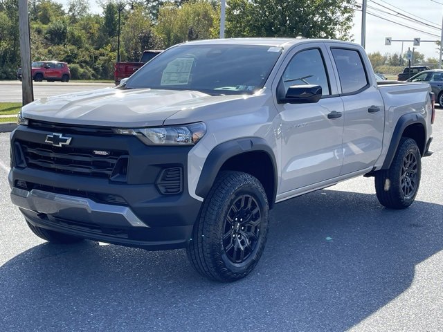 2026 Chevrolet Colorado Trail Boss photo 3