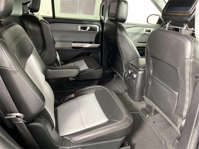 2022 Ford Explorer XLT photo 11