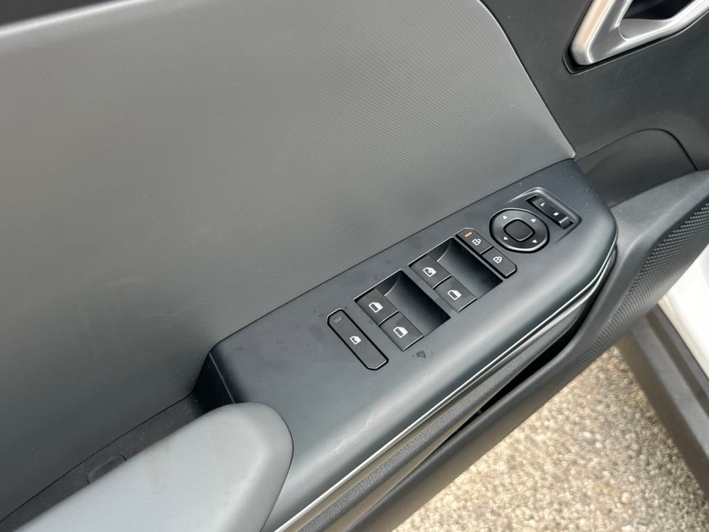 2025 Kia K4 LXS photo 10