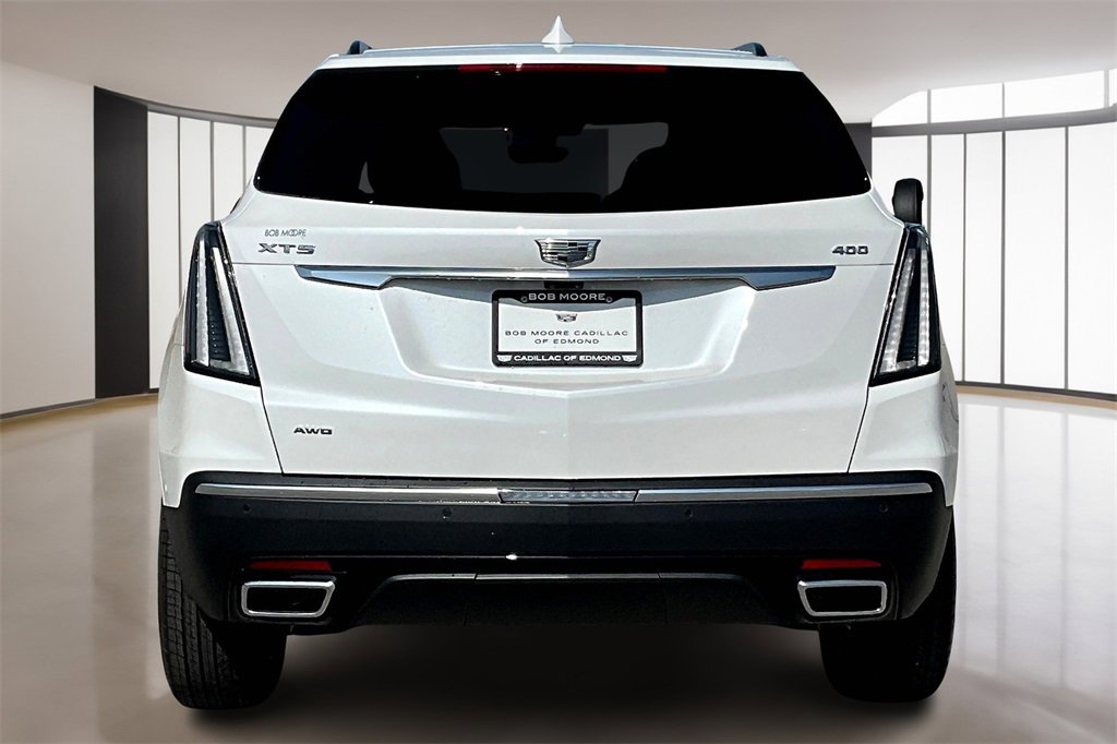 2025 Cadillac XT5 Sport photo 4