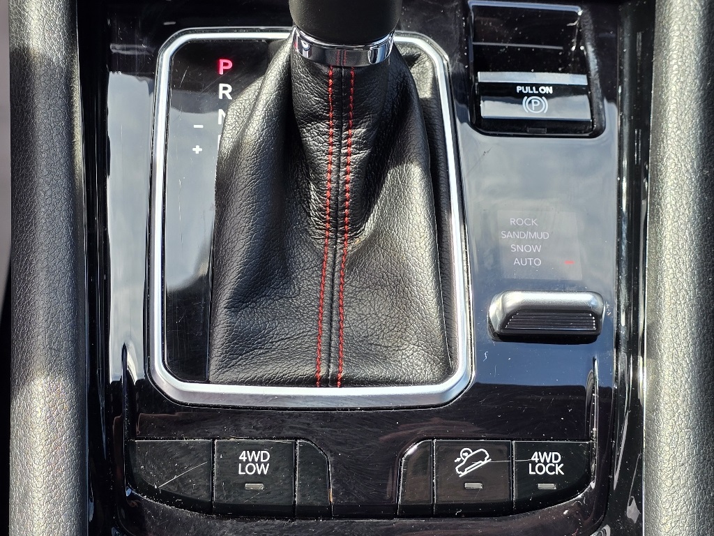 2024 Jeep Compass Trailhawk photo 16