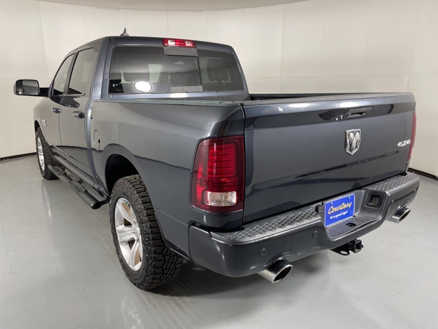 2018 Ram 1500 Sport photo 3